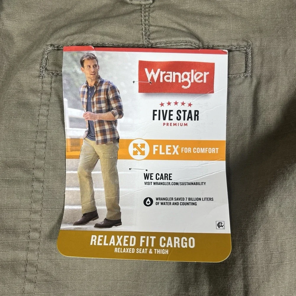 Wrangler Pants Men 40x32 Relaxed Fit Tan Cargo Flex Work Stretch Comfort Ripstop